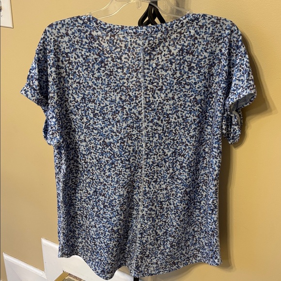 L.L. Bean Women's Short Sleeve Blue Speckled Tee large - Picture 3 of 3